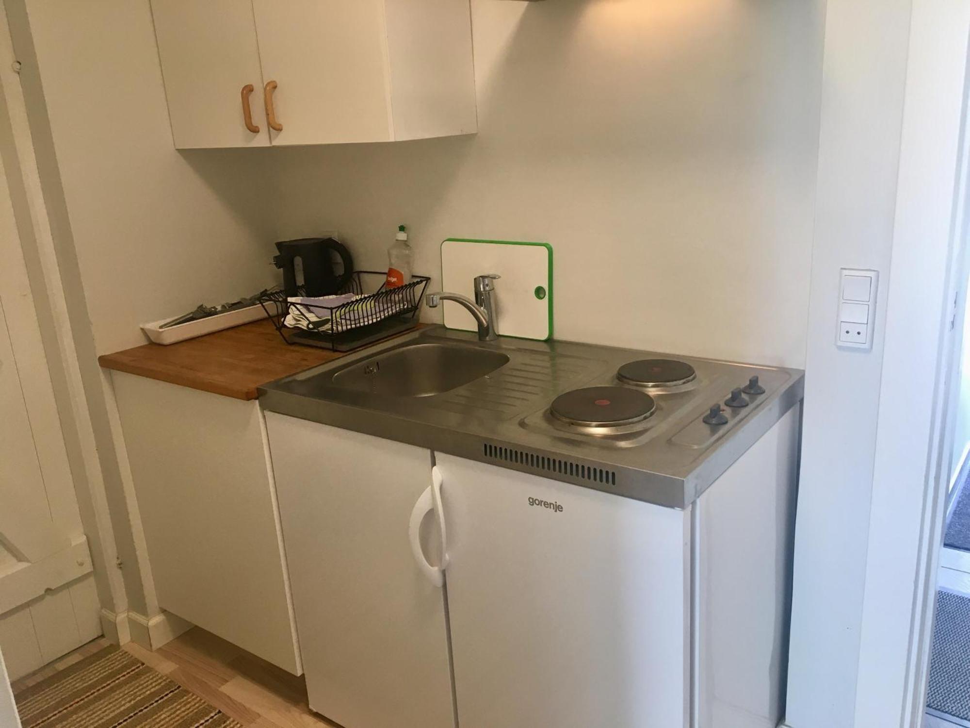 Ad Apartment *