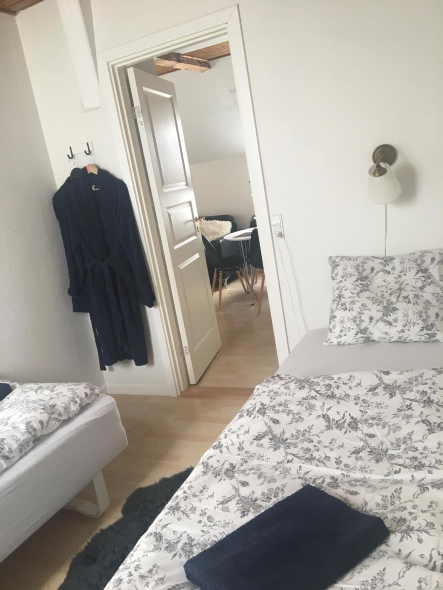 Apartment Ad *