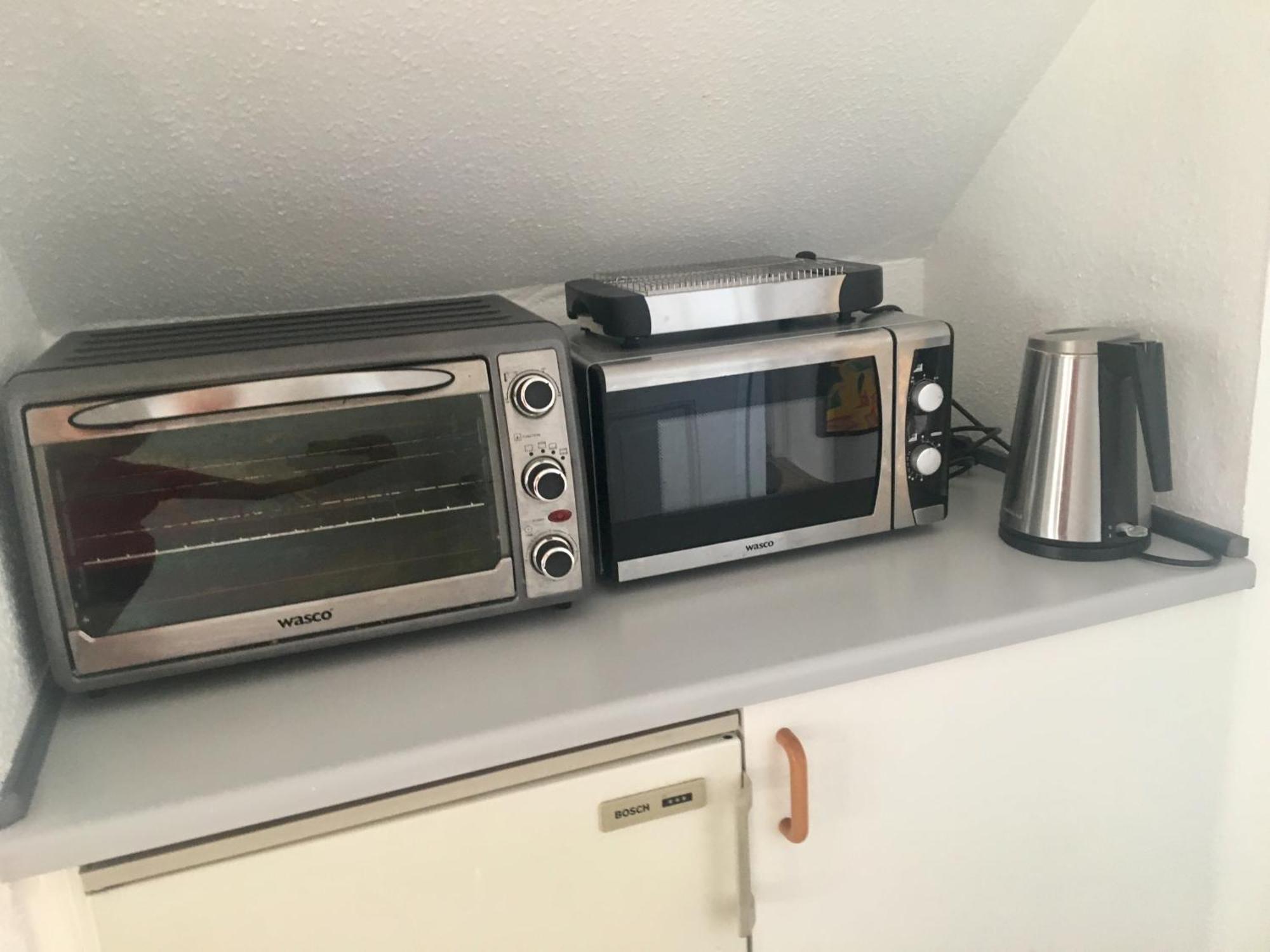 Ad Apartment